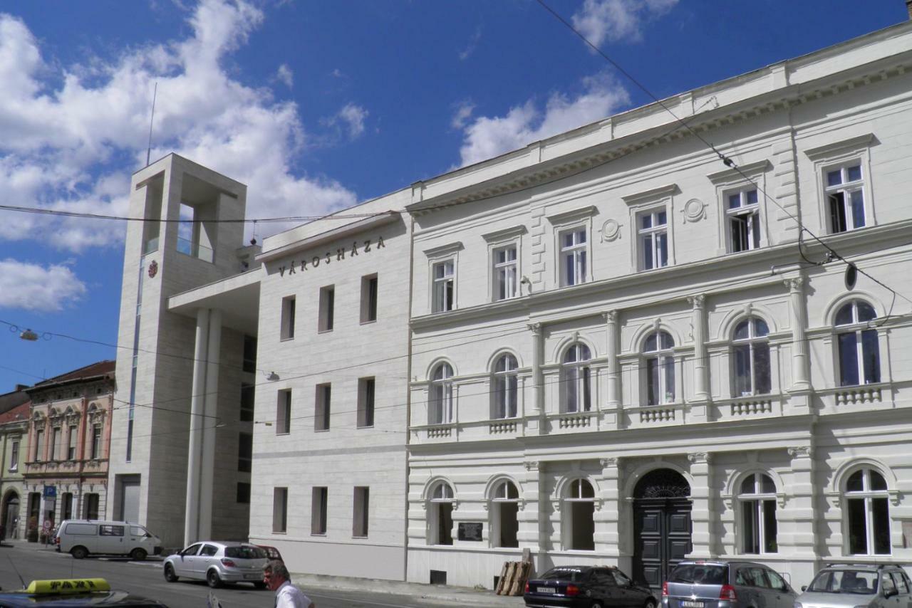 Smart Szallas Apartman Miskolc Exterior photo